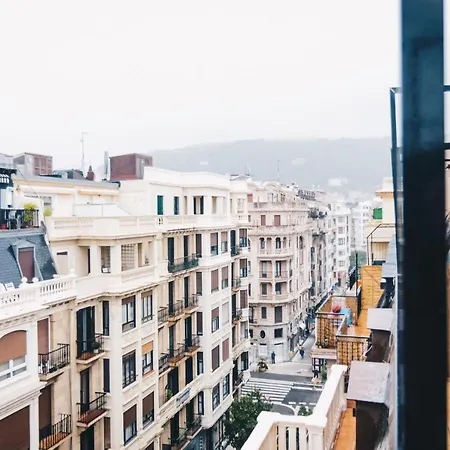 Apartment Walker By People *